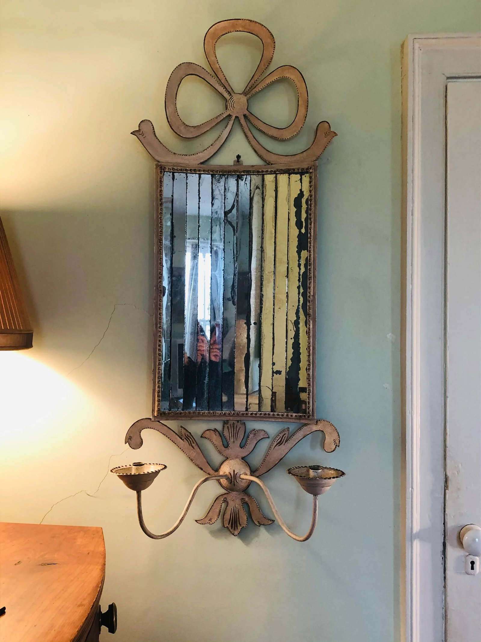 1960s White Painted Tole Decorative Mirror with Candle Sconces - 2