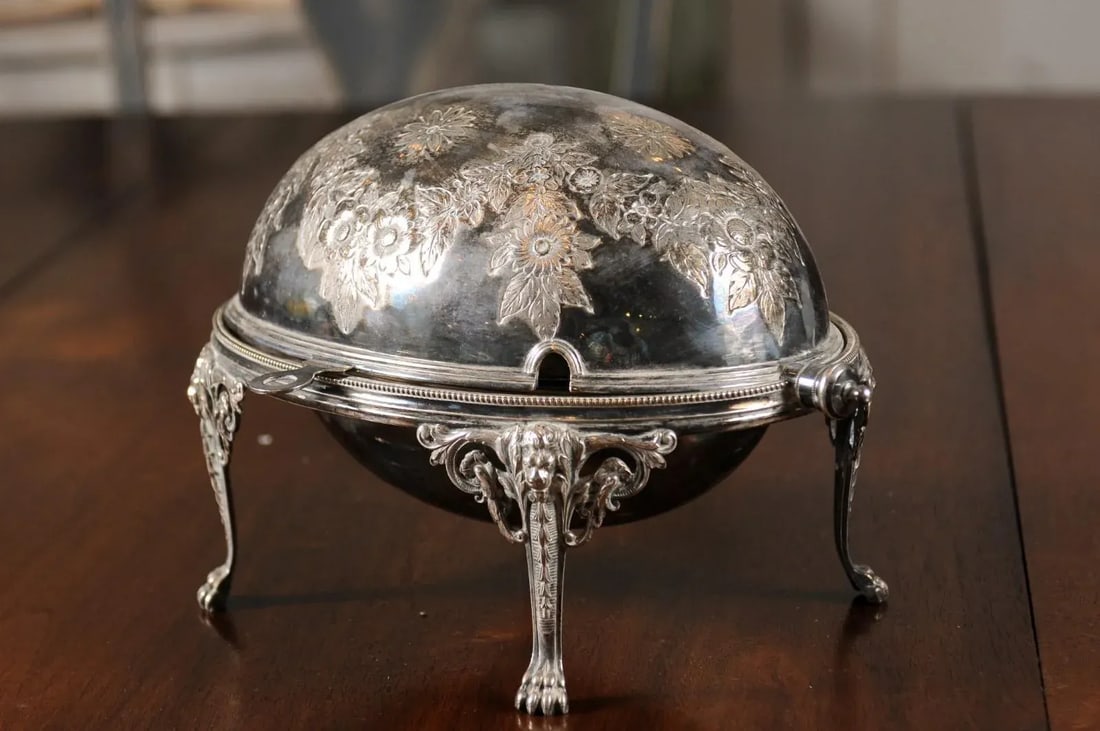 English 19th Century Silverplate Asparagus Dish Warmer with Cabriole Legs - 11