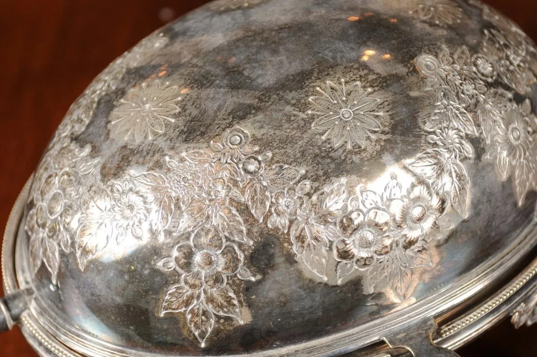 English 19th Century Silverplate Asparagus Dish Warmer with Cabriole Legs - 5
