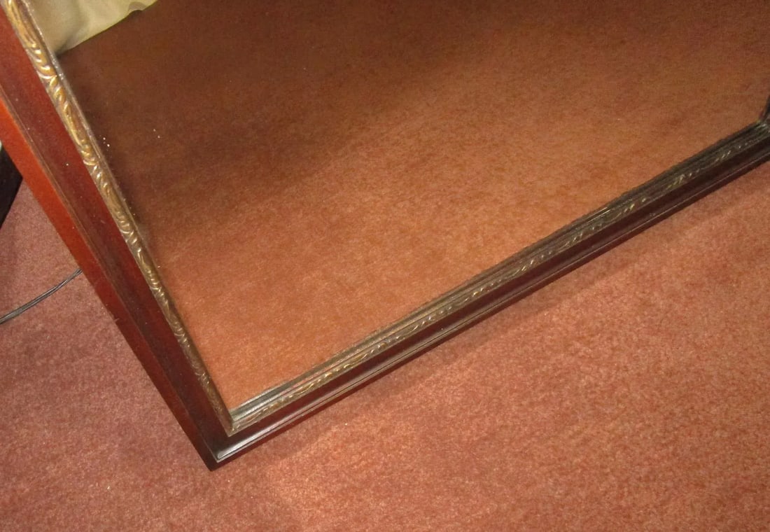 American Mahogany Federal Style Broken Pediment Wall Hanging Mirror - 6