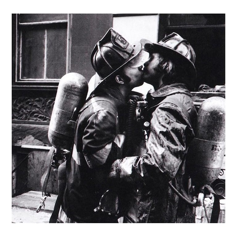 Jill Freedman Kissing Fdny 1976, Black & White Photo on Kodak Endura, Signed: Jill Freedman Kissing FDNY 1976, black & white photo on Kodak Endura, Signed. Image also known as 'Brotherly Love." This is a black and white photograph on Kodak Endura, handsigned by the artist. 7 x