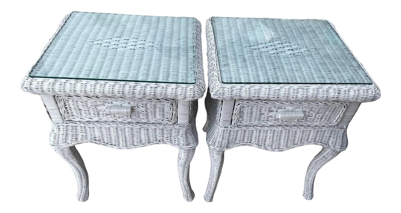 Vintage Henry Link Style White Woven Rattan/Wicker Glass Top Side Tables - a Pair: Vintage Henry Link Style White Woven Rattan/Wicker Glass Top Side Tables a Pair of 2. Has a French provincial style leg and glass top. Beautiful table great for a guest room or girls room. 27in H x 21