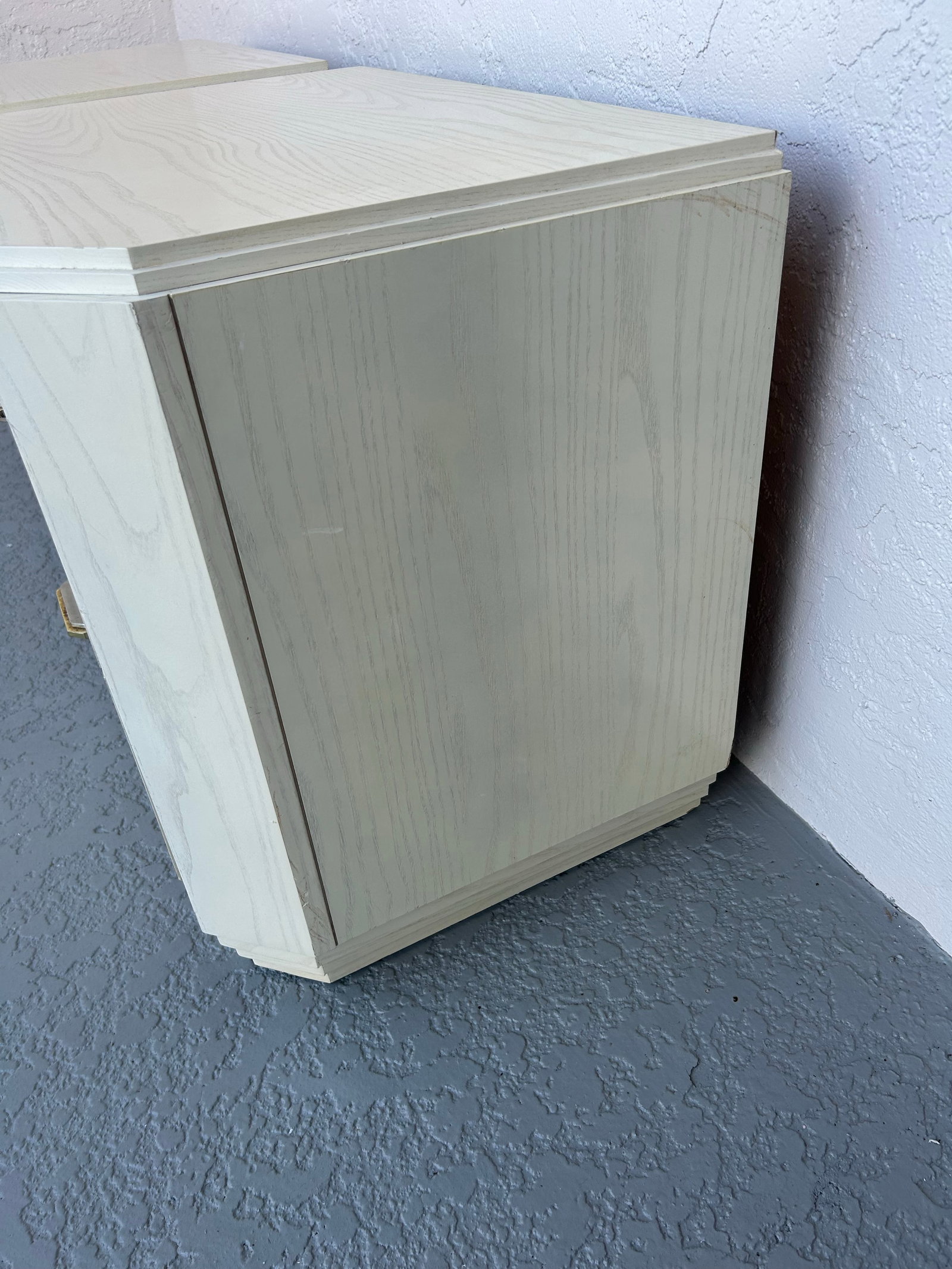 1990s America of Martinsville Pair of Nightstands - 6