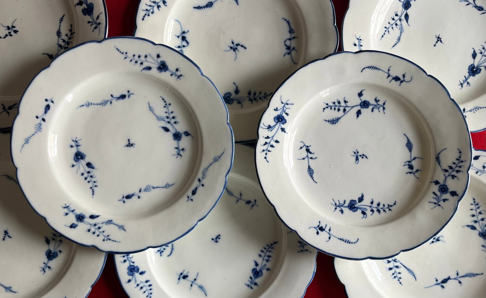Antique 18th Century French Louis XV Chantilly Porcelain Dinner Plates in Blue and White Sprig, Circ - 2