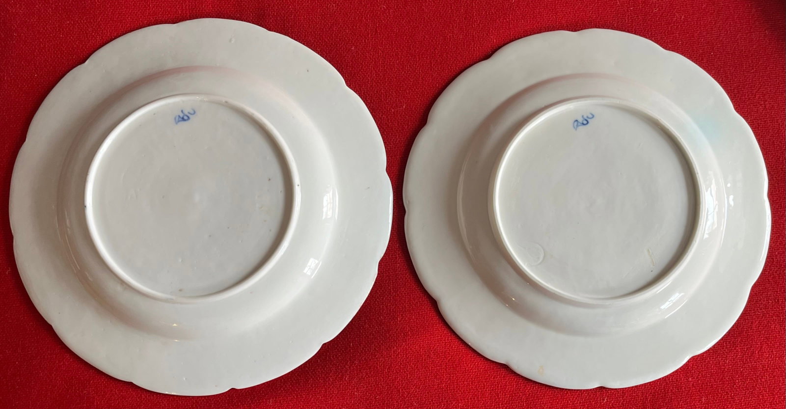 Antique 18th Century French Louis XV Chantilly Porcelain Dinner Plates in Blue and White Sprig, Circ - 6
