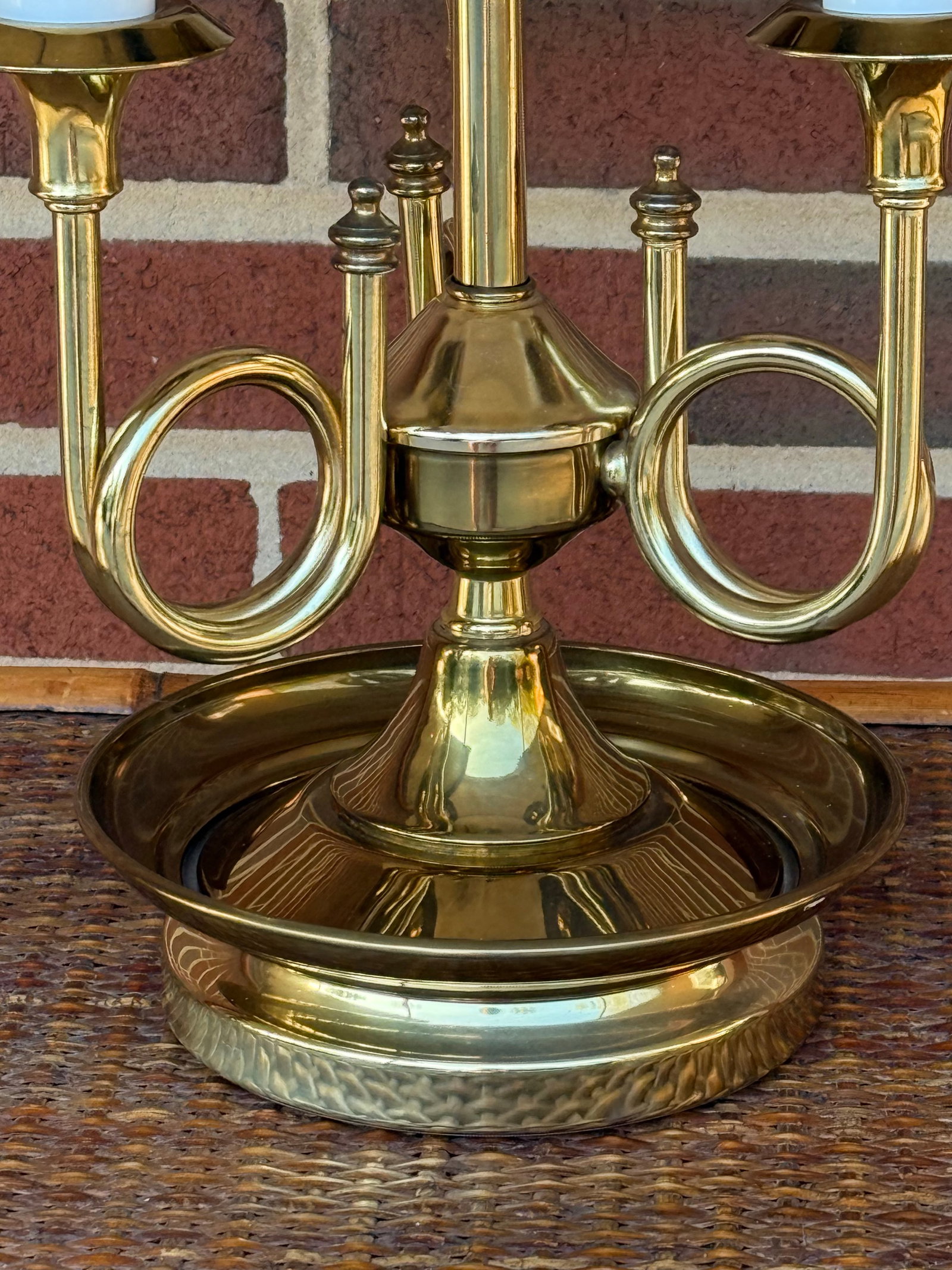 1960s Maison Janson Style Brass and Red Toleware Bouillotte Table Lamp - 4