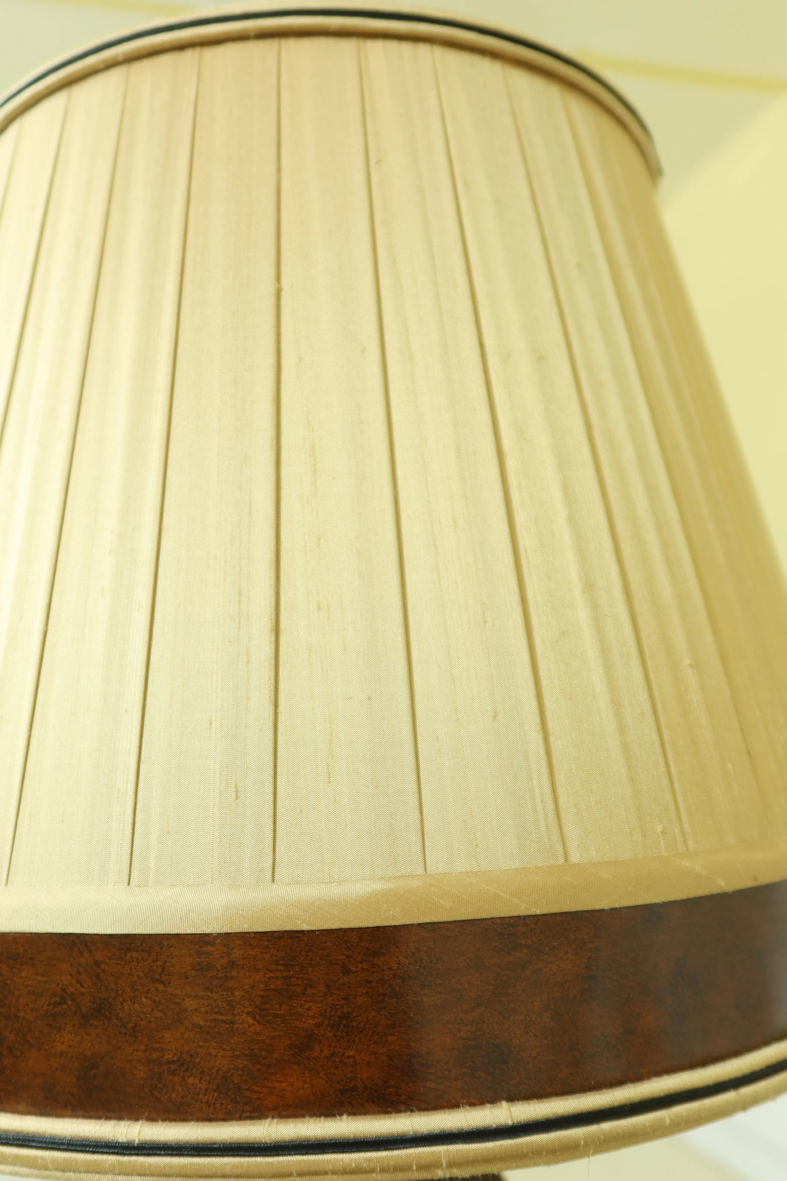 Maitland Smith Clock Face Lamp W. Shade & Marble Base - 5