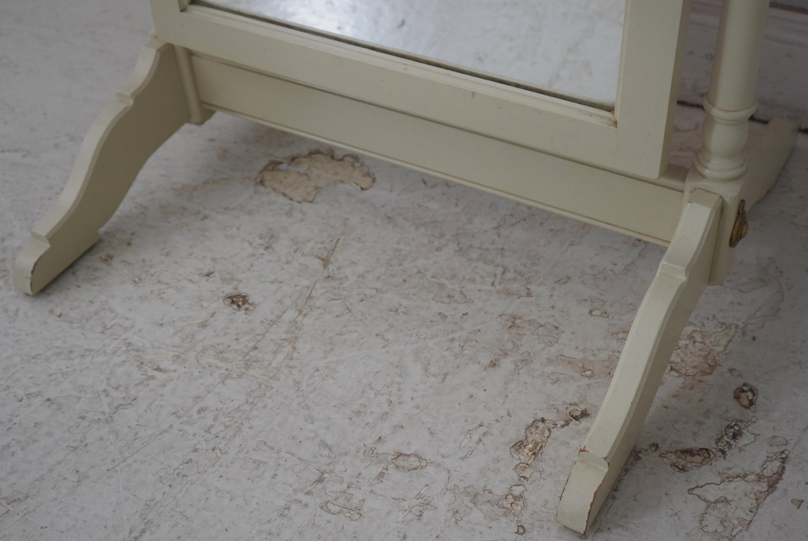 Ethan Allen Off White Painted Cheval Stand Up Floor Mirror - 7