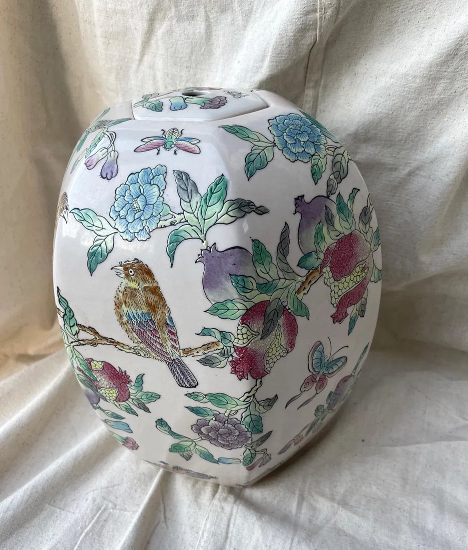 Vintage Mid 20th Century Floral/Birds Ginger Jar - 5