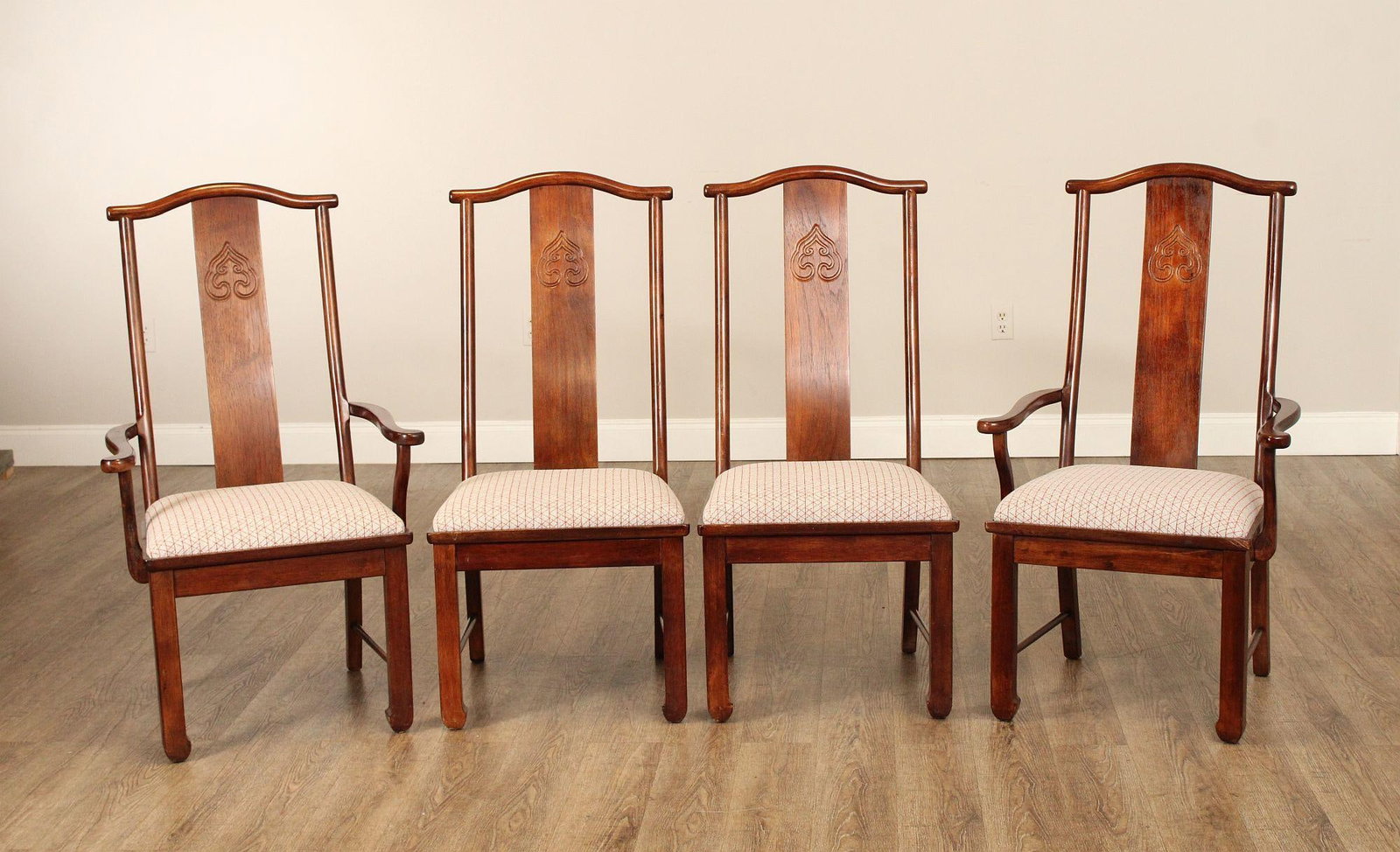 Bernhardt Chinese Style Set of Four Yoke Back Dining Chairs - 3