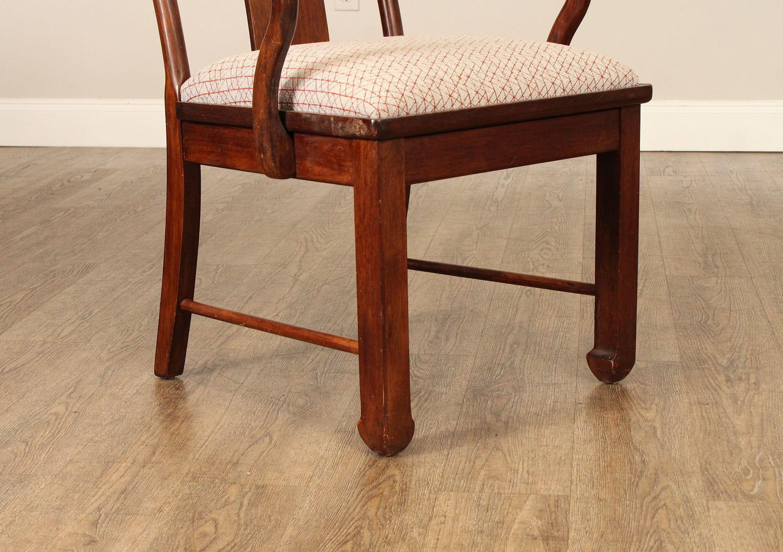 Bernhardt Chinese Style Set of Four Yoke Back Dining Chairs - 5
