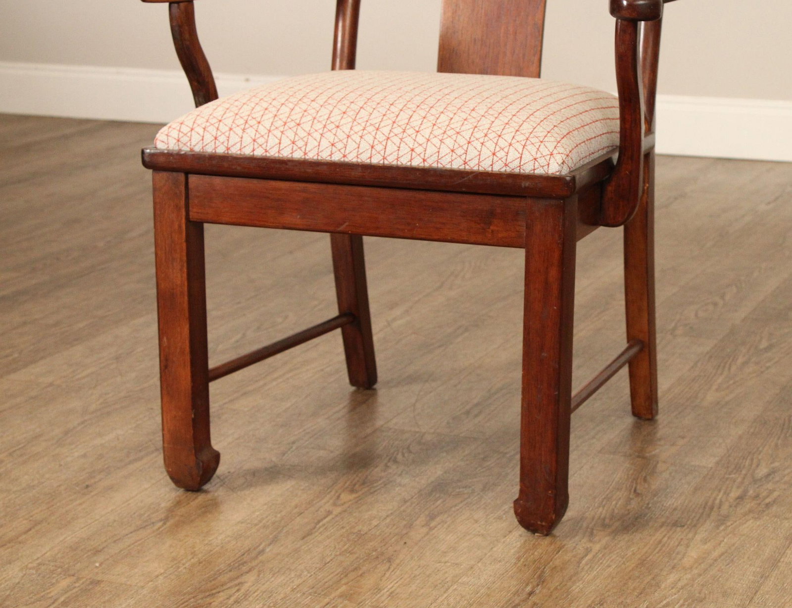 Bernhardt Chinese Style Set of Four Yoke Back Dining Chairs - 7