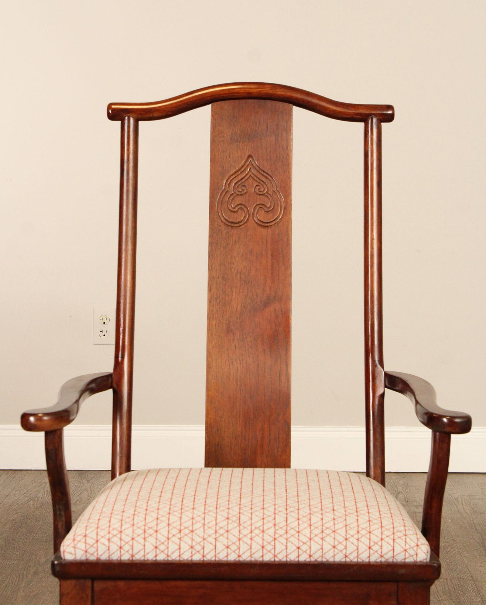 Bernhardt Chinese Style Set of Four Yoke Back Dining Chairs - 8