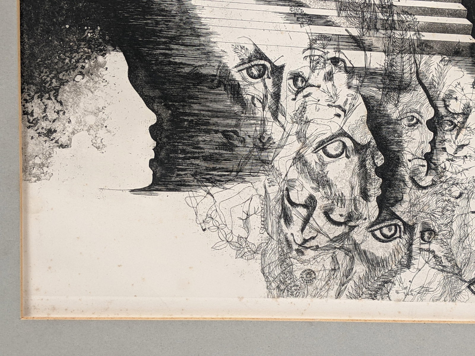 Original Pencil Signed Surrealist Etching on Paper, Dreamlike Symbolist Composition, Mid-20th Centur - 11