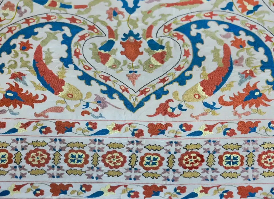 Vintage 'Leaping Fish' Suzani - 6