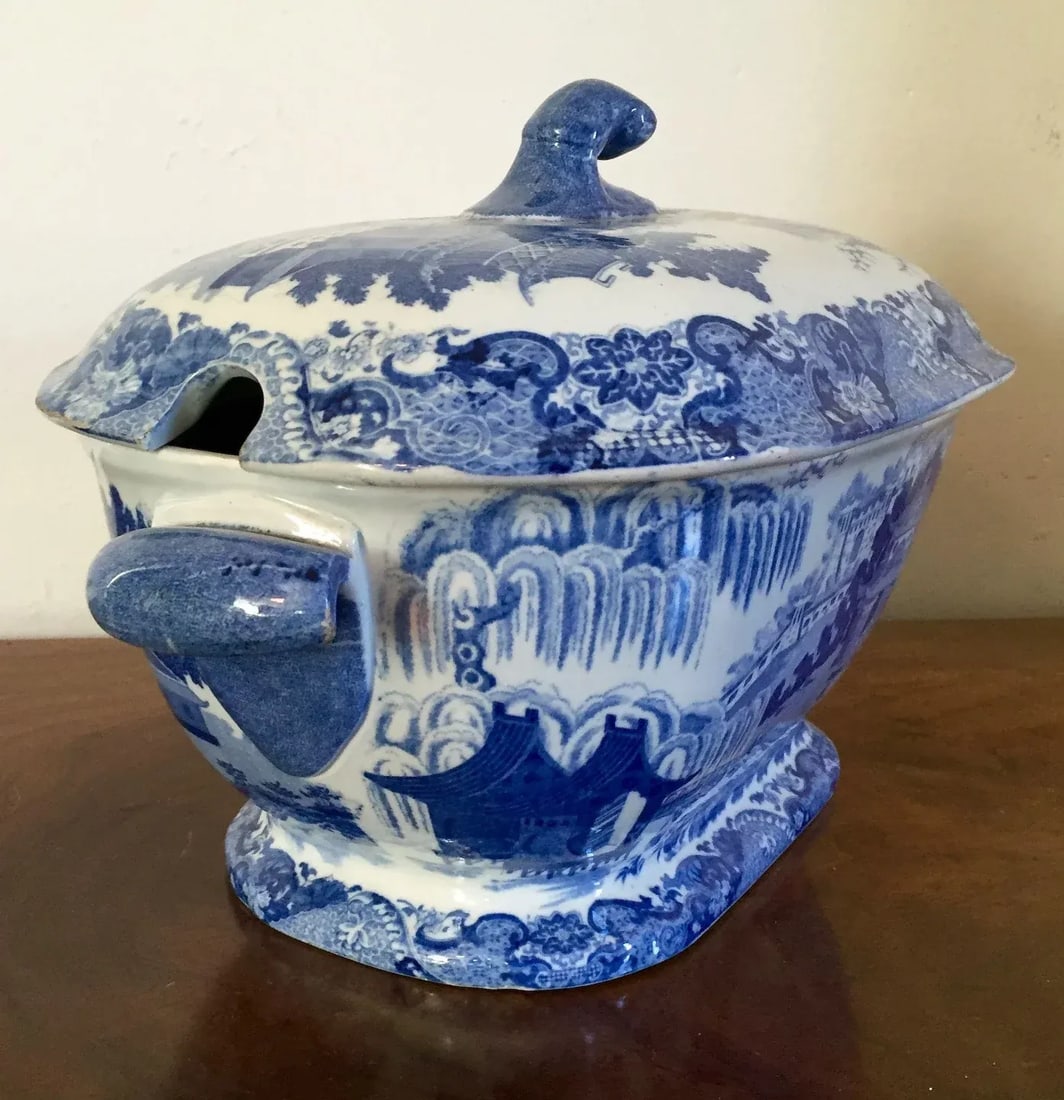 Early 19th Century English Georgian Staffordshire Pearlware Blue & White Soup Tureen - 5