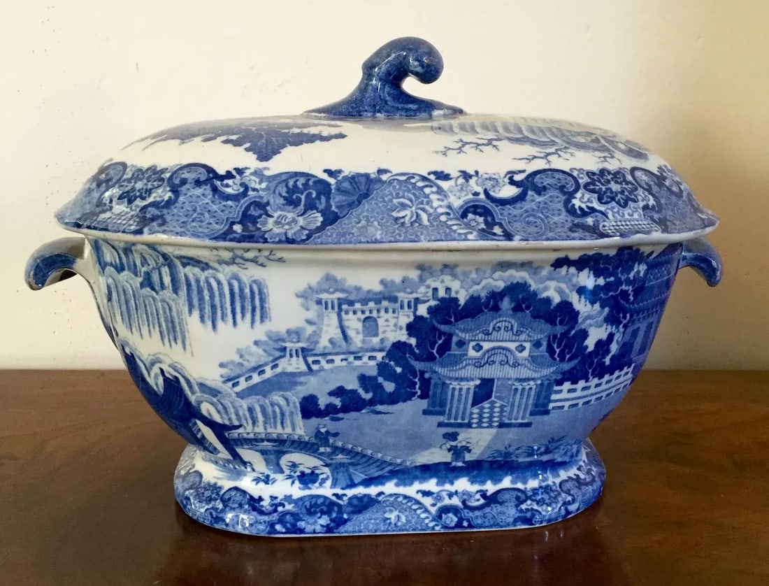 Early 19th Century English Georgian Staffordshire Pearlware Blue & White Soup Tureen - 7