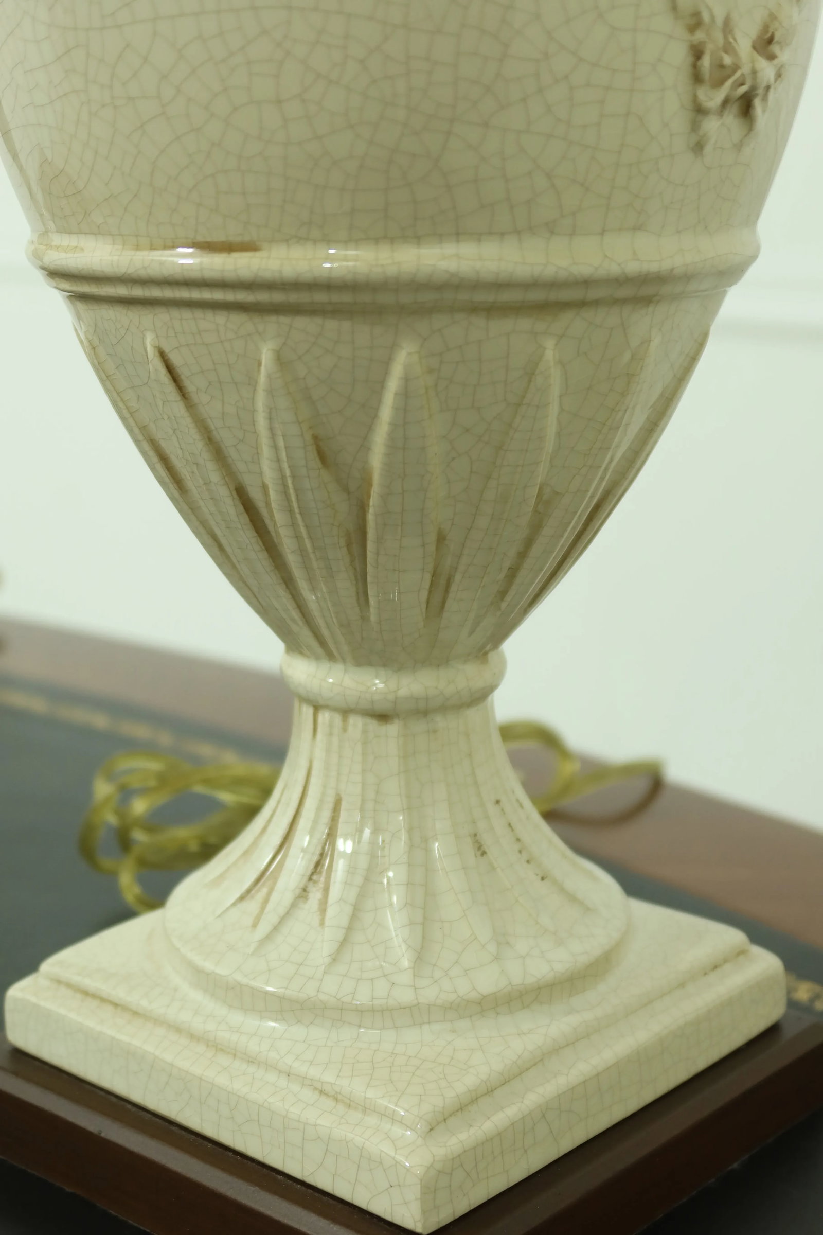 Pair Ethan Allen Crackle Porcelain Wreath Table Lamps - 5