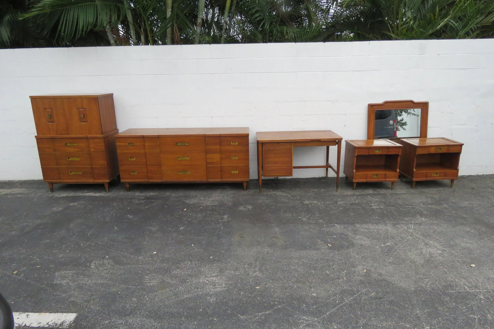 John Widdicomb Mid Century Modern Vanity Dresser Bathroom Wall Mirror - 11