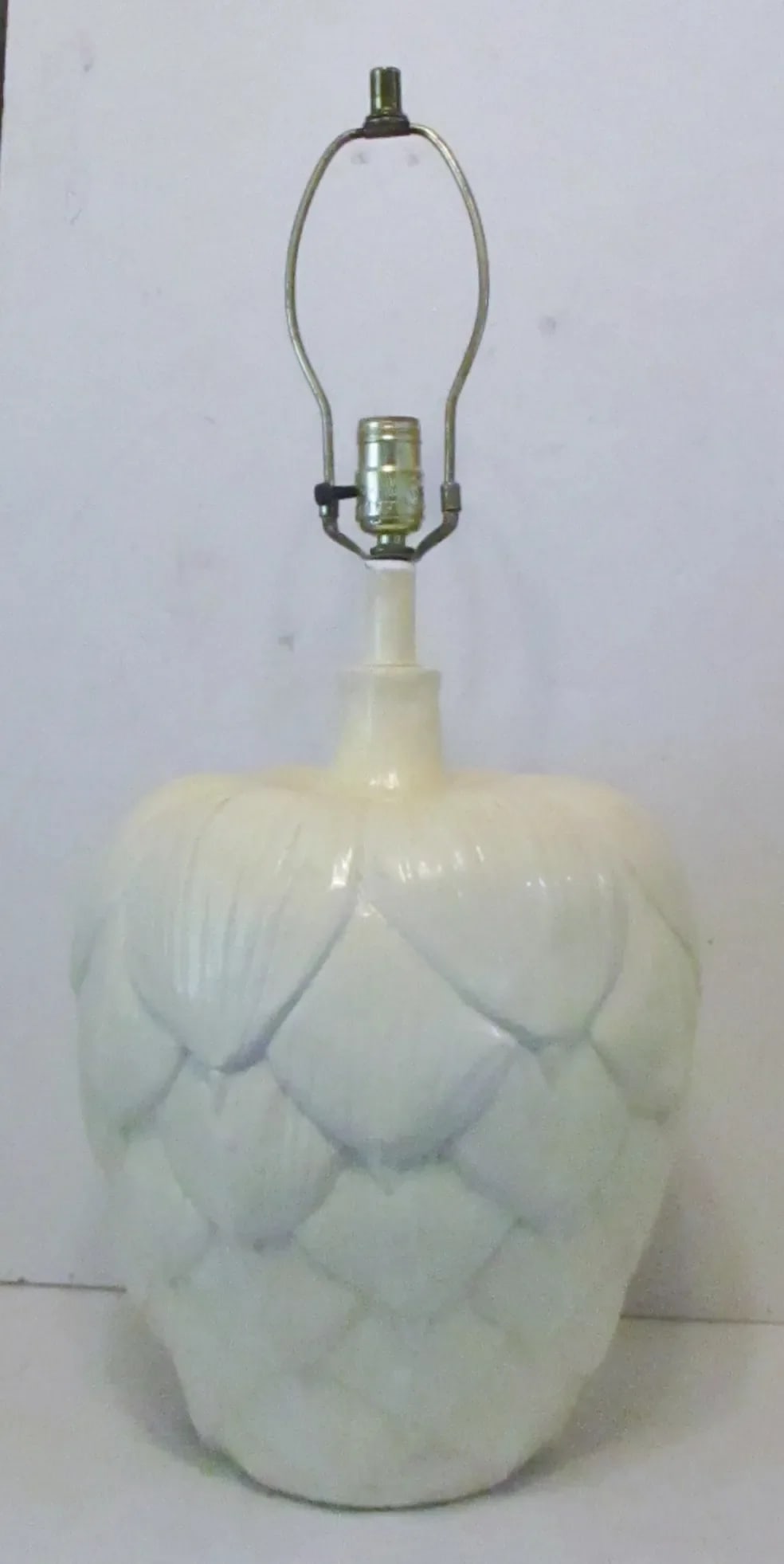 1960s Mid-Century Modern Large Sculptural White Artichoke Table Lamp - 10