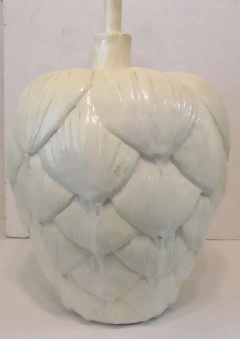 1960s Mid-Century Modern Large Sculptural White Artichoke Table Lamp - 3