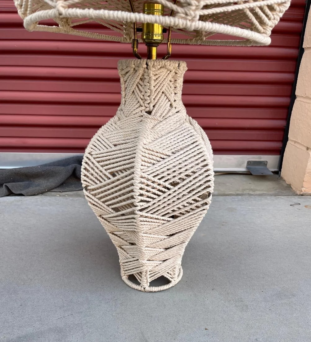 Vintage 1970's Macrame Table Lamp With Shade - 6