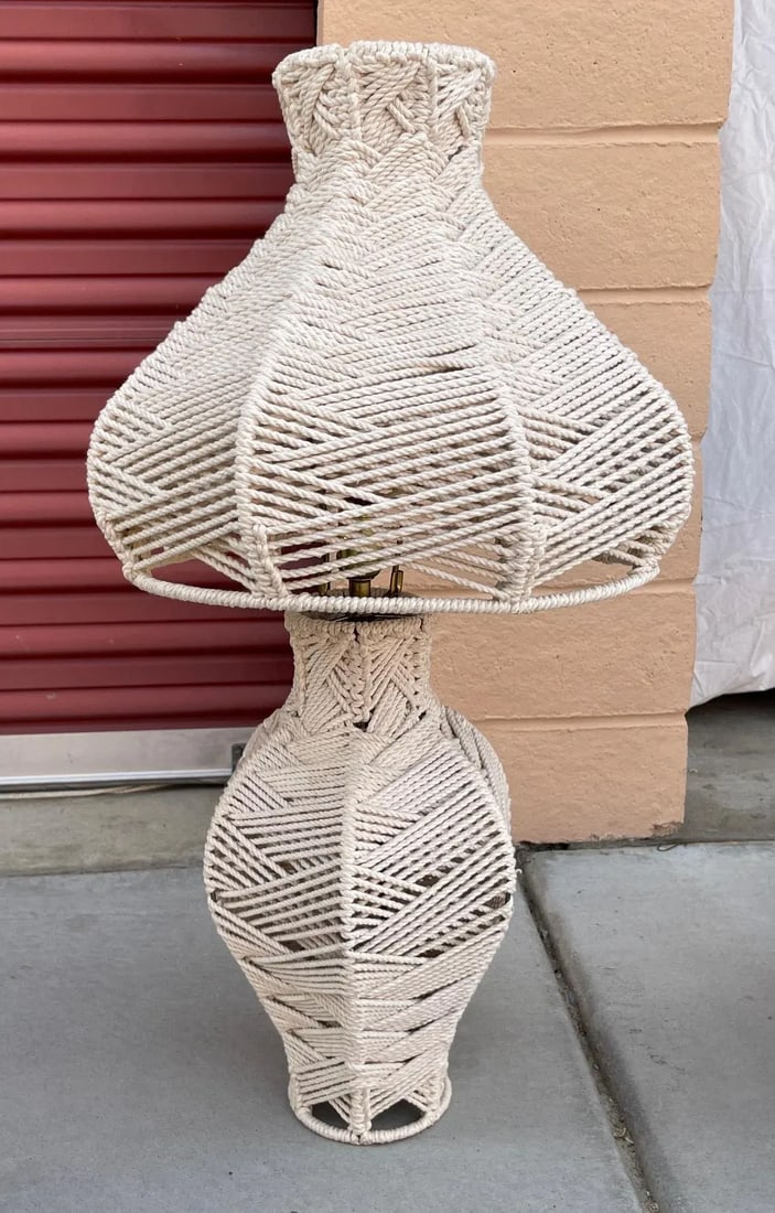 Vintage 1970's Macrame Table Lamp With Shade - 8