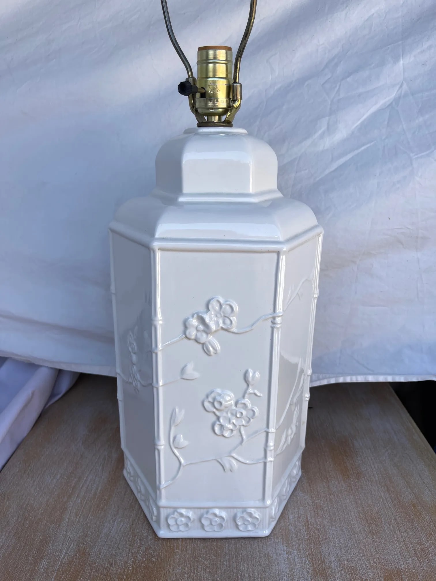 Vintage White Hexagon Ginger Jar Table Lamp - 7