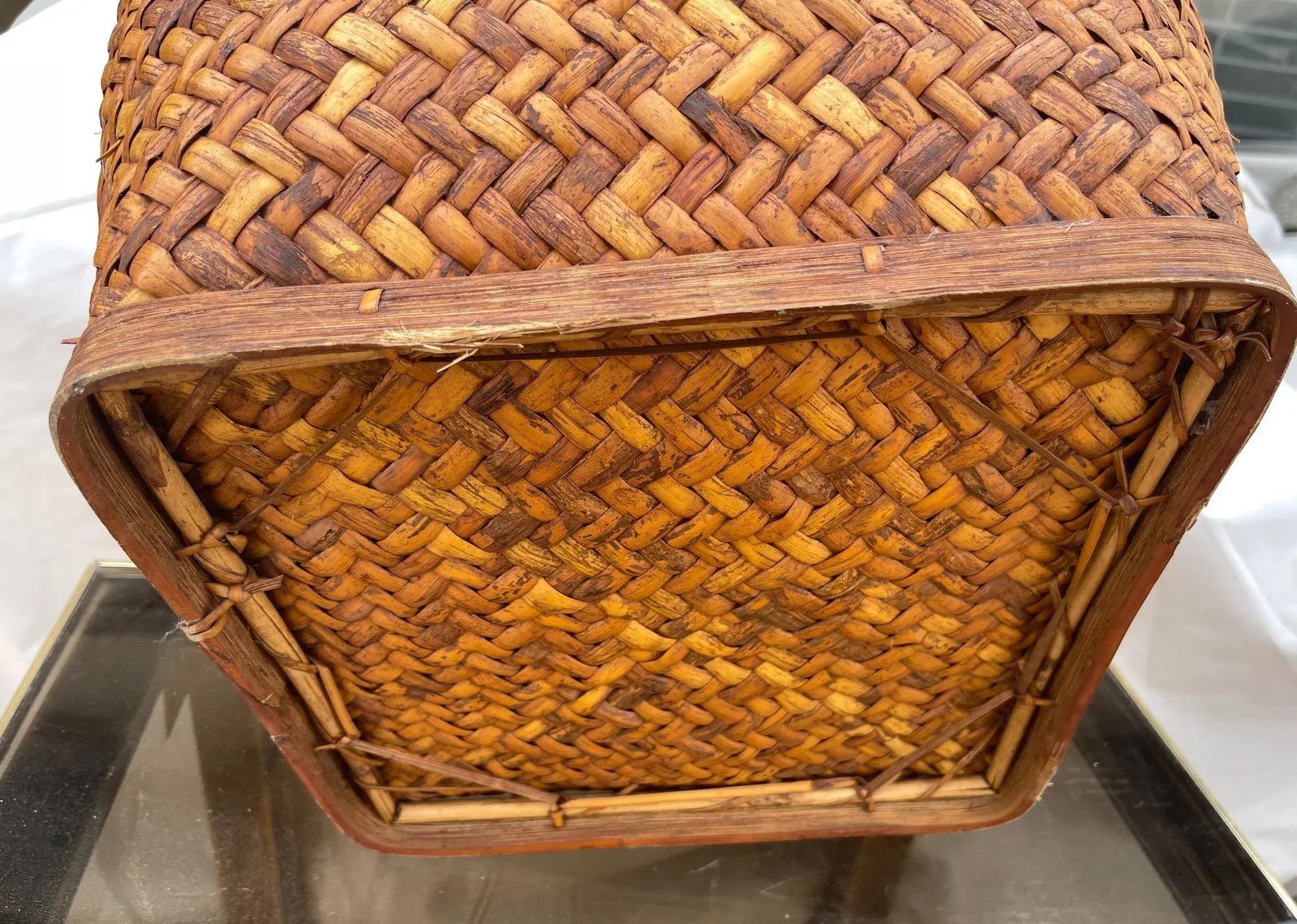 Vintage Rosenthal Netter Woven Rattan Lidded Basket W/ Carved Croc Handles - 6