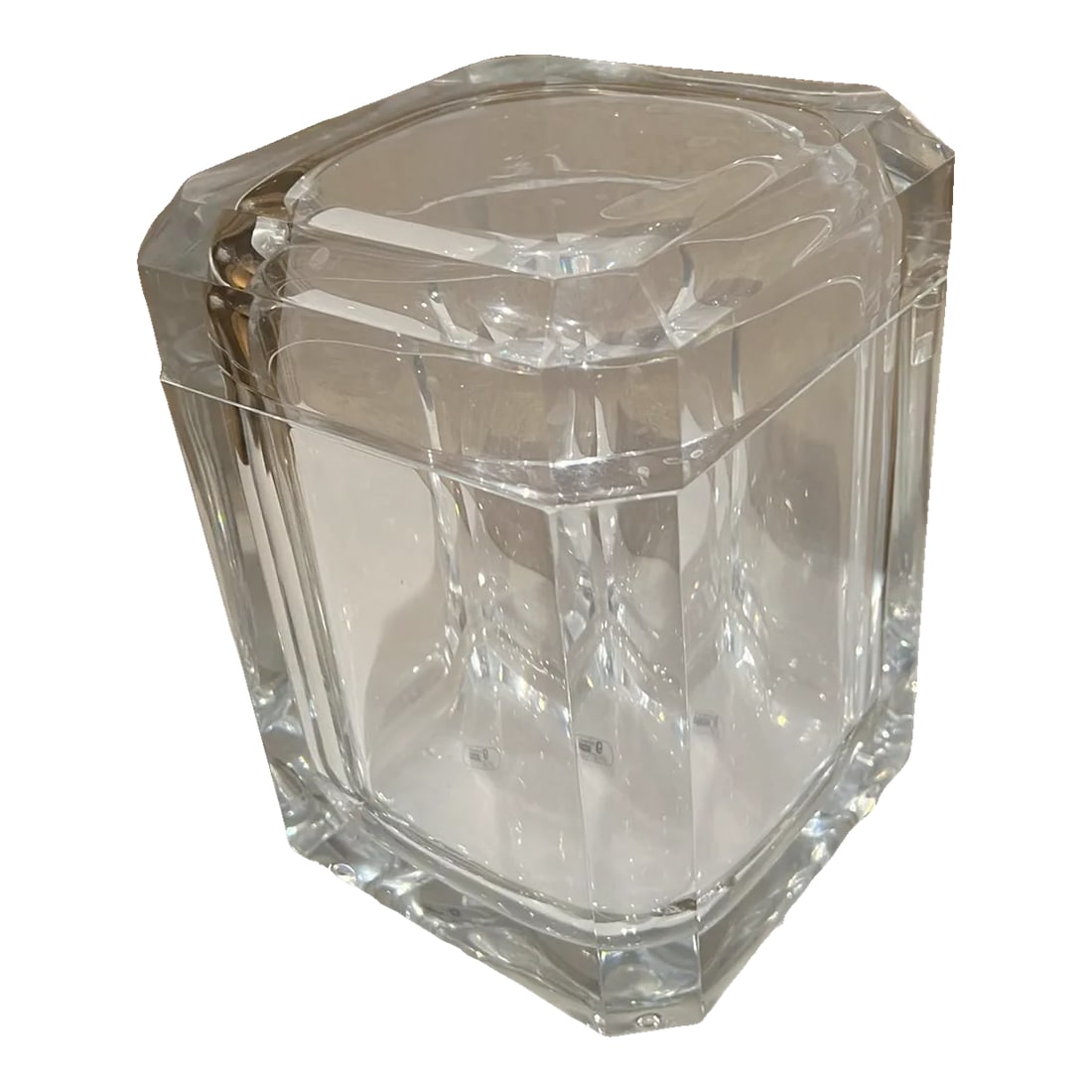 1980s Modernist Carlisle Lucite Ice Bucket Style of Alessandro Albrizzi Italy: For your consideration, a vintage lucite ice bucket in the style of Alessandro Albrizzi Italy Stamped with maker's logo; Grainware Carlisle. Dimensions: 9 H x 7.75 W x 7.75 D Please visit take a look 