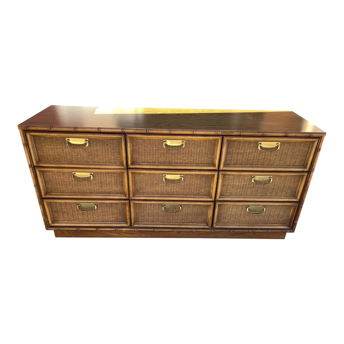 Vintage Mid-Century Thomasville 9 Drawer Faux Bamboo Dresser: Make sure to put your offers in, need room for new product. Vintage Mid-Century Thomasville 9 Drawer Faux Bamboo Dresser in its original stage. Brass hardware with a woven wicker/rattan face. These pi