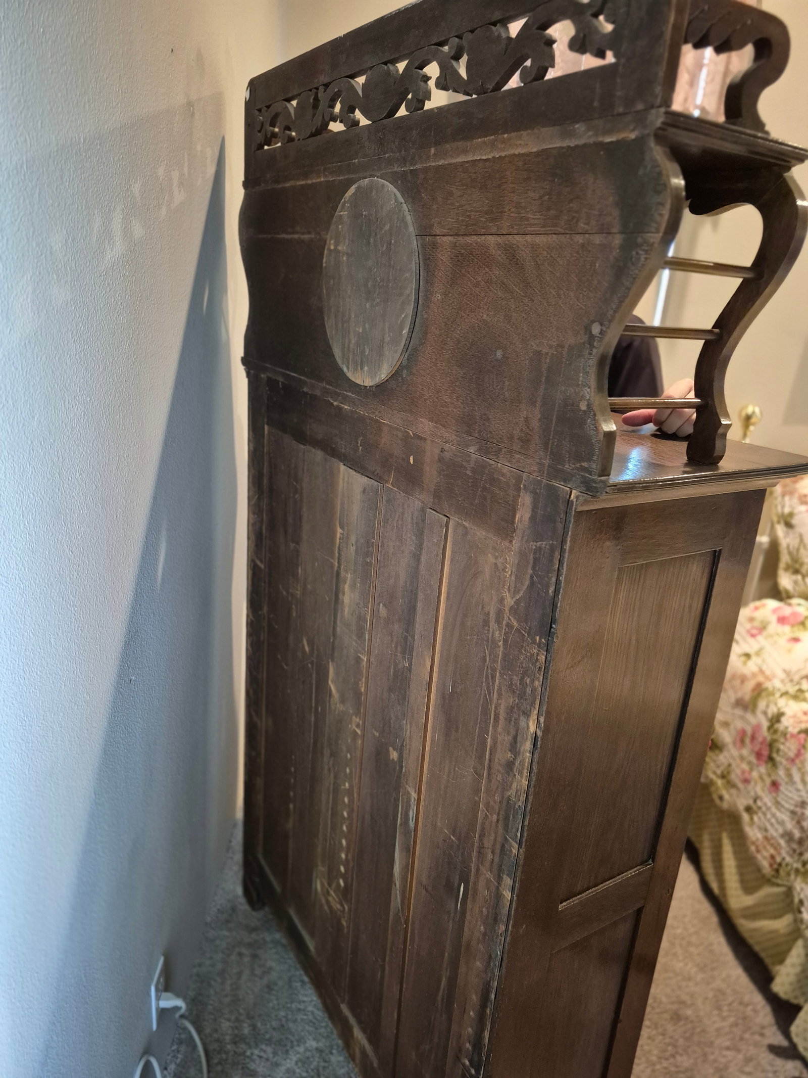 Late 18th Century Victorian American Side-by-Side Display and Secretary Cabinet - 6