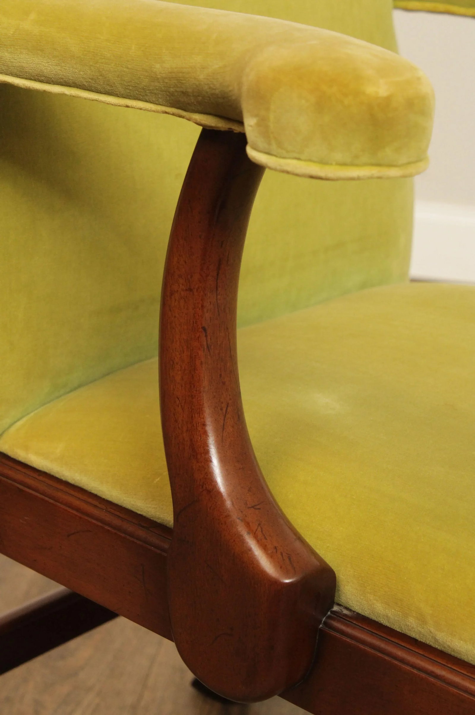 Kittinger Colonial Williamsburg Chippendale Style Mahogany Frame Custom Upholstered Armchair - 12