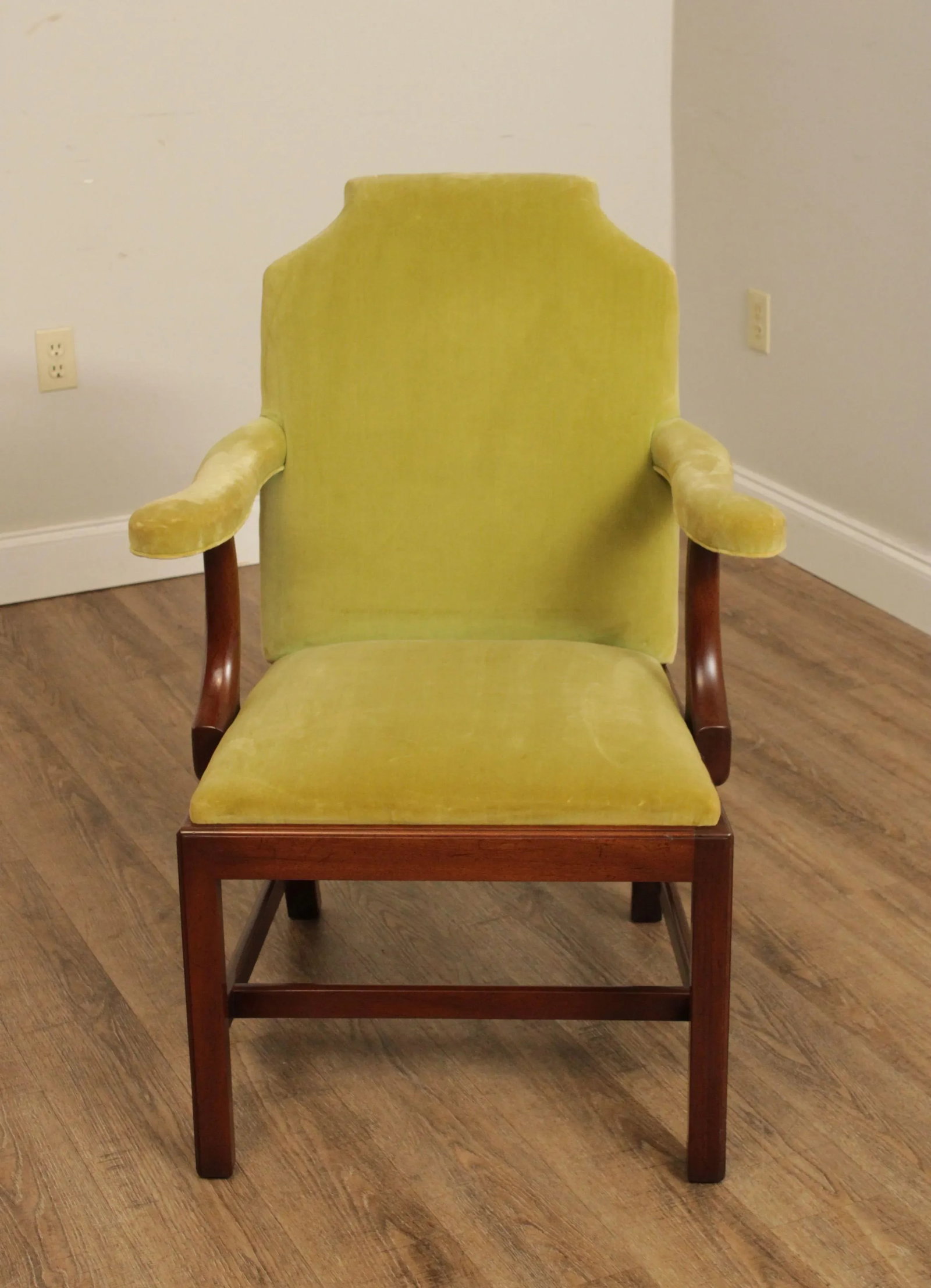 Kittinger Colonial Williamsburg Chippendale Style Mahogany Frame Custom Upholstered Armchair - 3