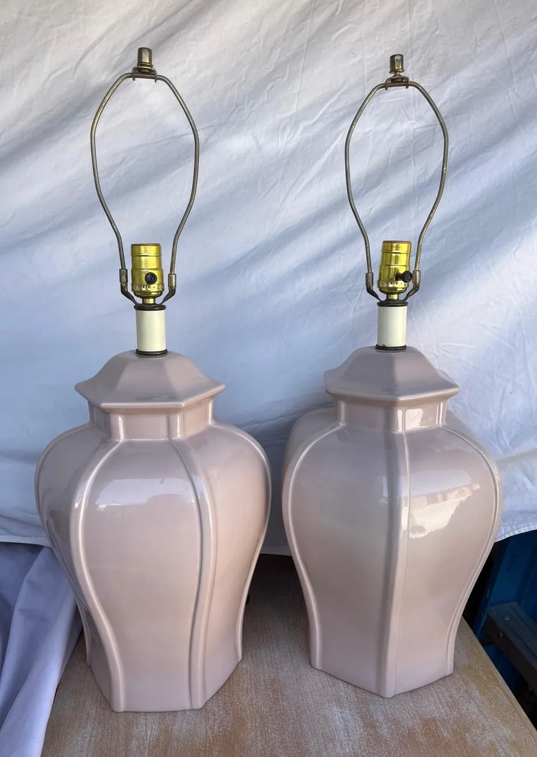 Vintage Pair of Taupe/Nude Ginger Jar Table Lamps - 4