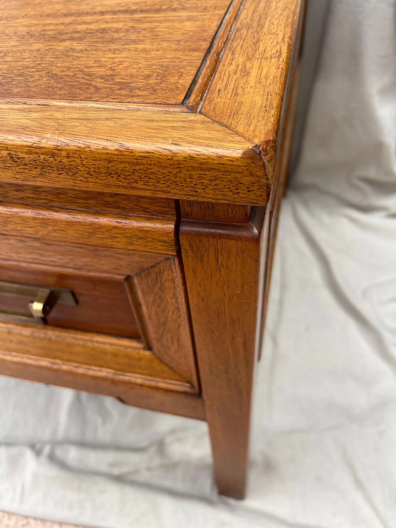 Vintage Mid-Century Hekman Side Table - 10