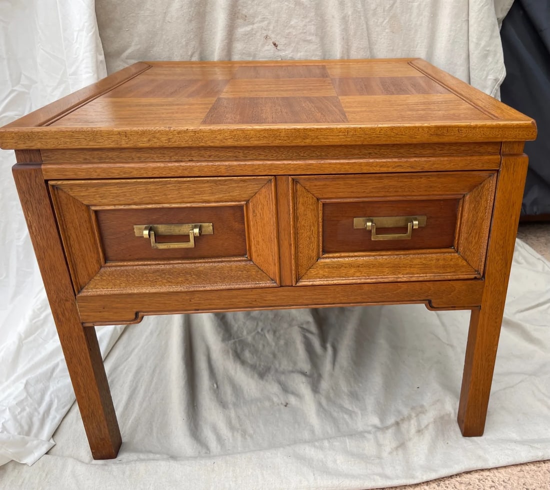 Vintage Mid-Century Hekman Side Table - 2
