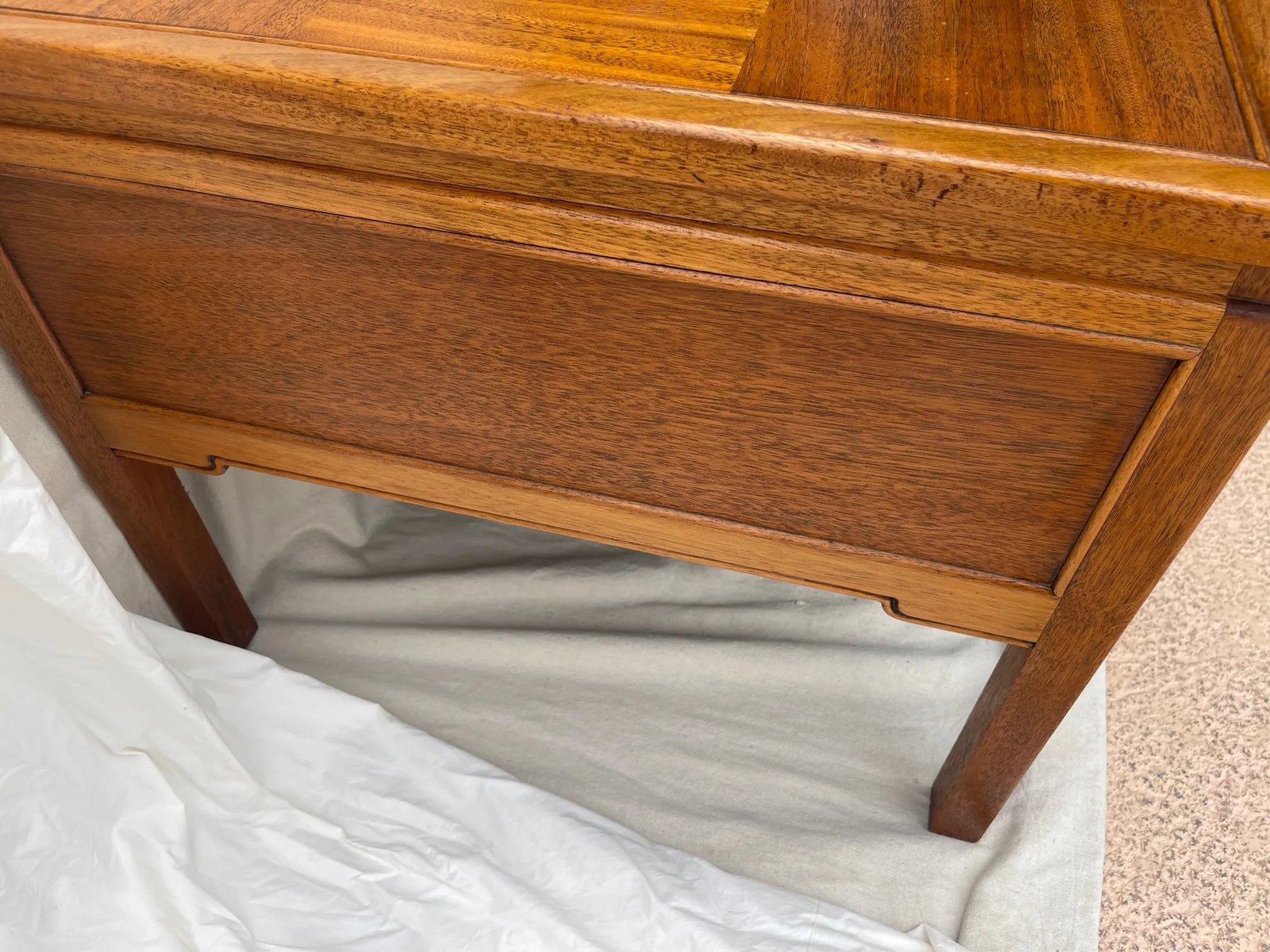 Vintage Mid-Century Hekman Side Table - 4