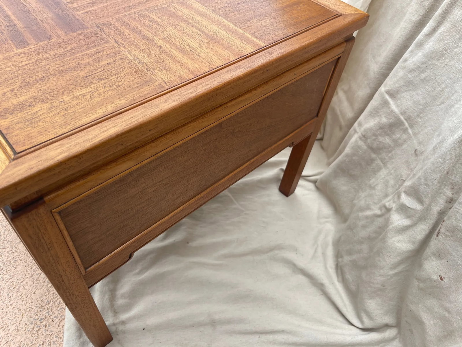 Vintage Mid-Century Hekman Side Table - 6