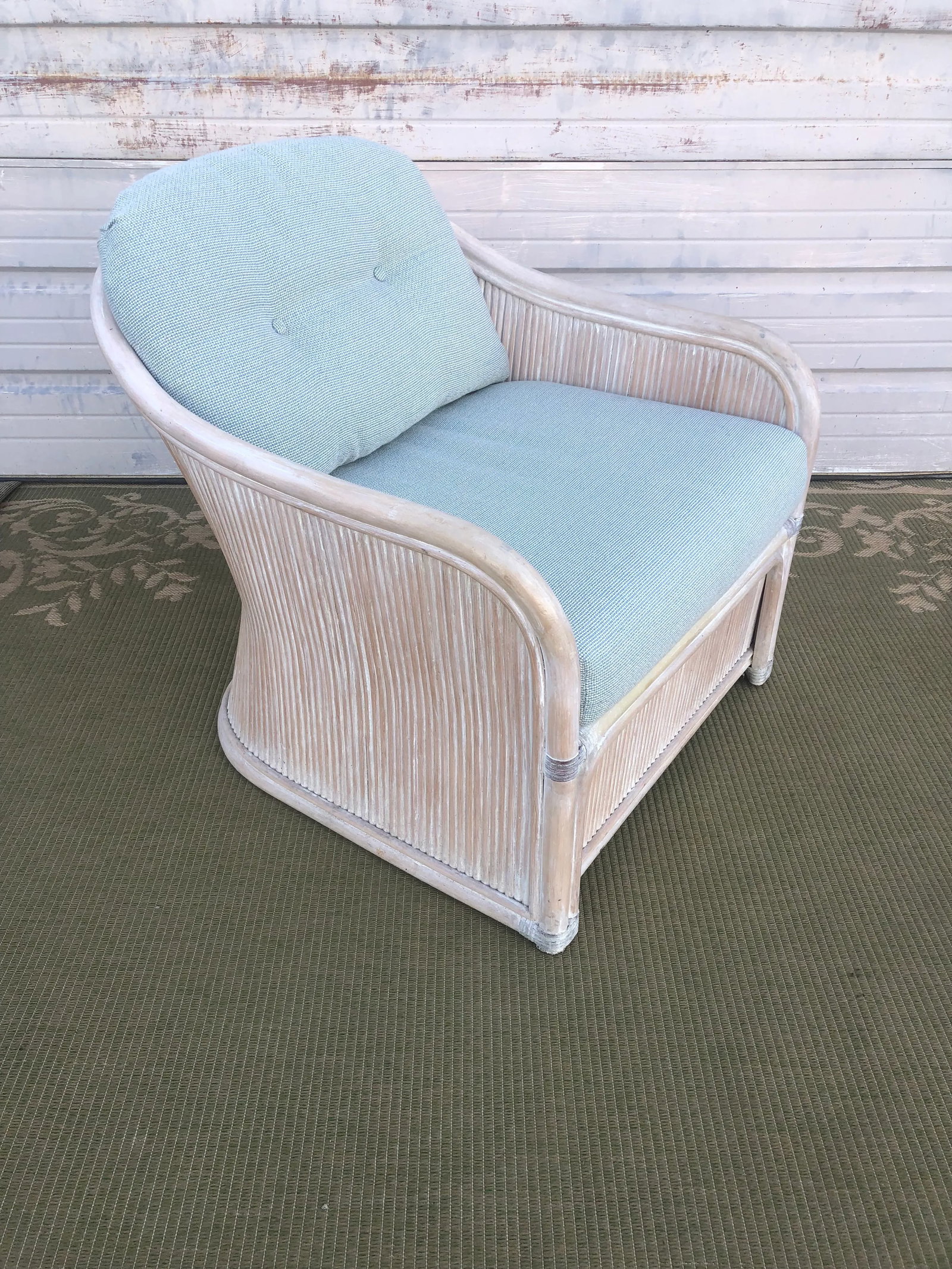 1970s Vintage Split Reed Henry Link Cushioned Chair - 3
