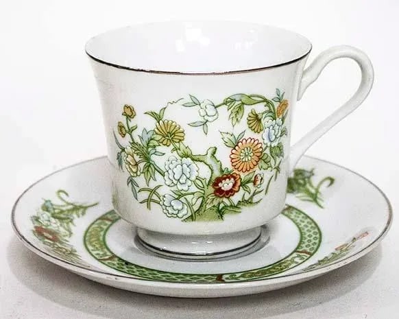 Mikasa China Kabuki Pattern - Service for 12 - 4