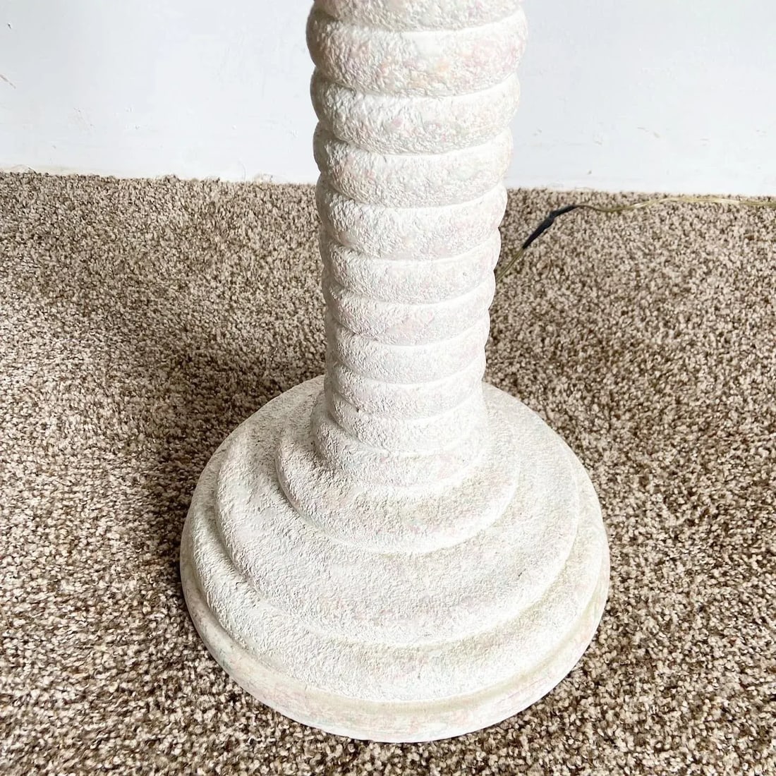 Postmodern Ribbed Color Speckled Pillar Floor Lamp - 9