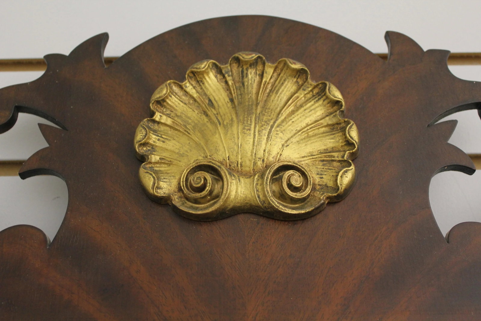 Henkel Harris Chippendale Mahogany Shell Carved Mirror - 6