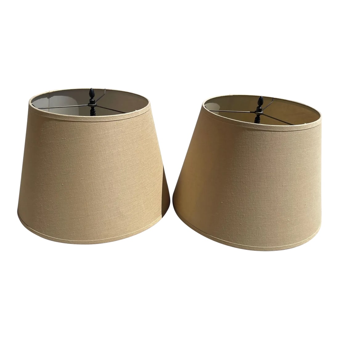 Restoration Hardware English Barrel Tan Lamp Shades W/ Antique Brass Finials-A Pair: Restoration Hardware English Barrel Tan Linen Lamp Shades w/Antique Brass Finials Great for a Farmhouse chic or Rustic European home. 19 x 19x 13.25in h Make sure to follow me, I have flash sales for 
