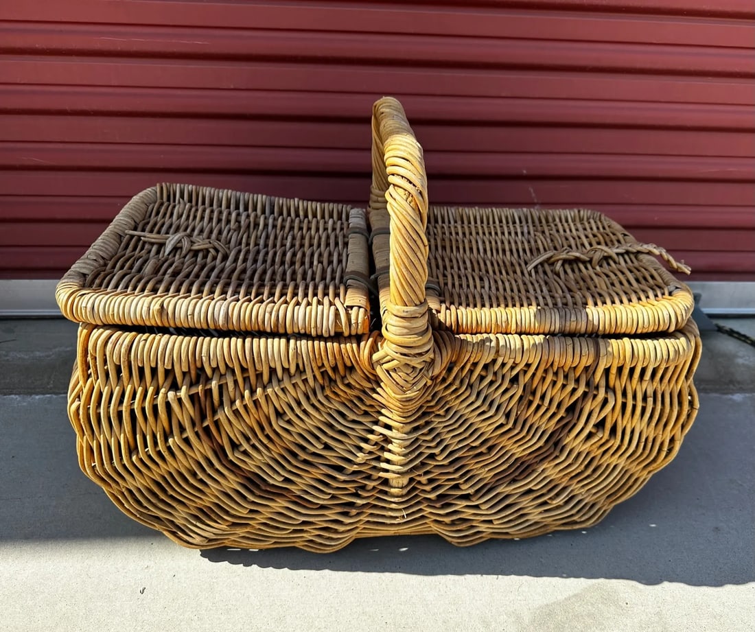 Vintage French Double Sided Picnic Basket - 9
