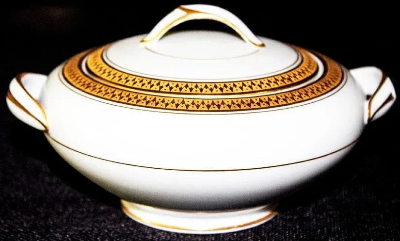 Service for 16 Noritake China Pattern 5480 - 89 Pieces - 5