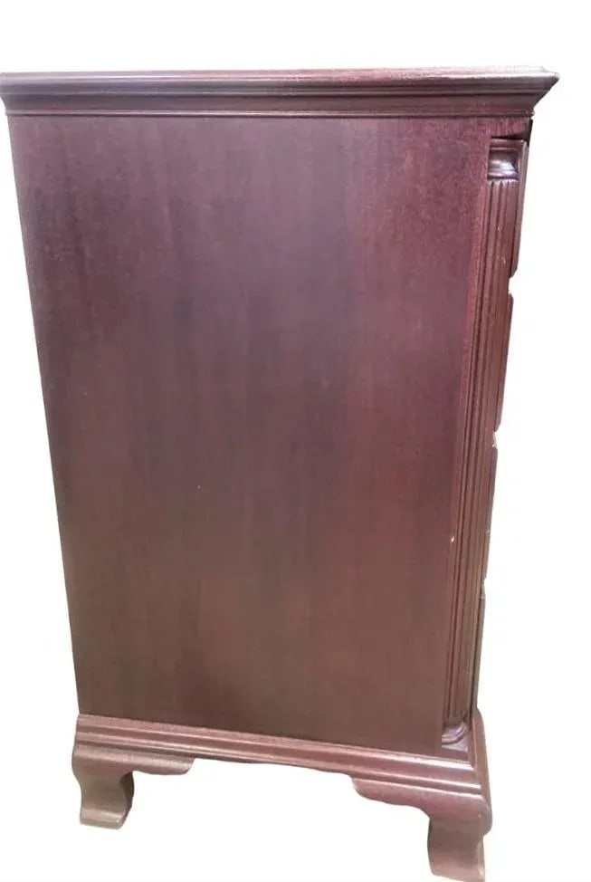 Kindel Grand Rapids Furniture Vintage Solid Mahogany Georgian Dresser - Late 20th Century - 5