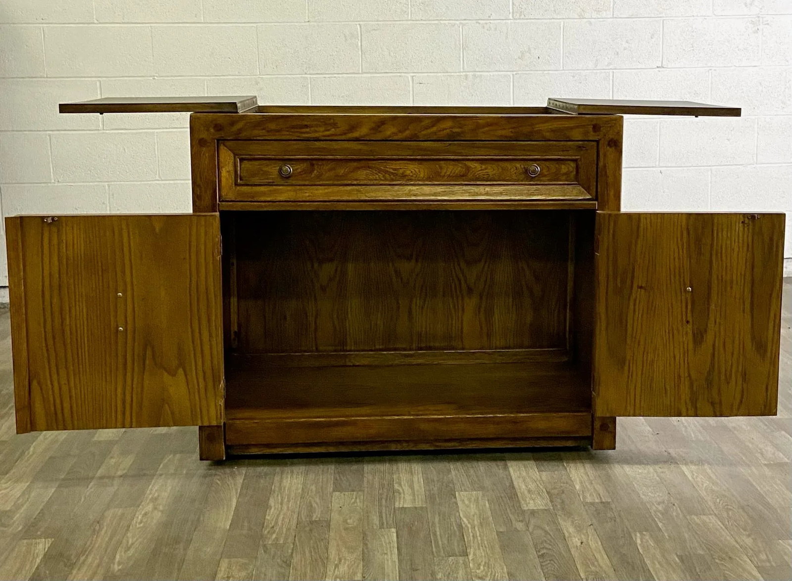 Vintage Campaign Style American of Martinsville Flip Top Rolling Server Dry Bar - 4
