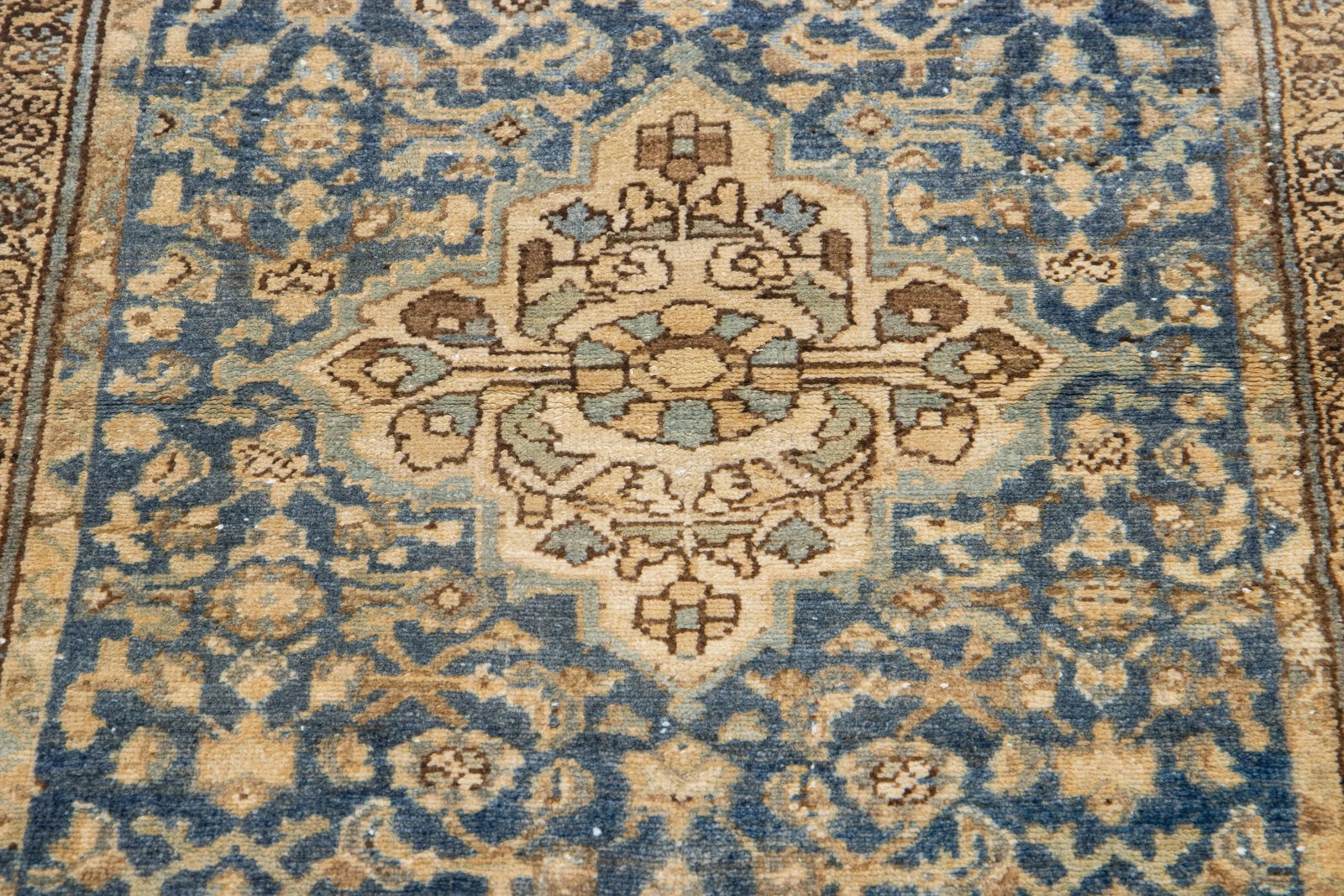 Medallion Antique Persian Hamadan Wool Rug in Blue - 5