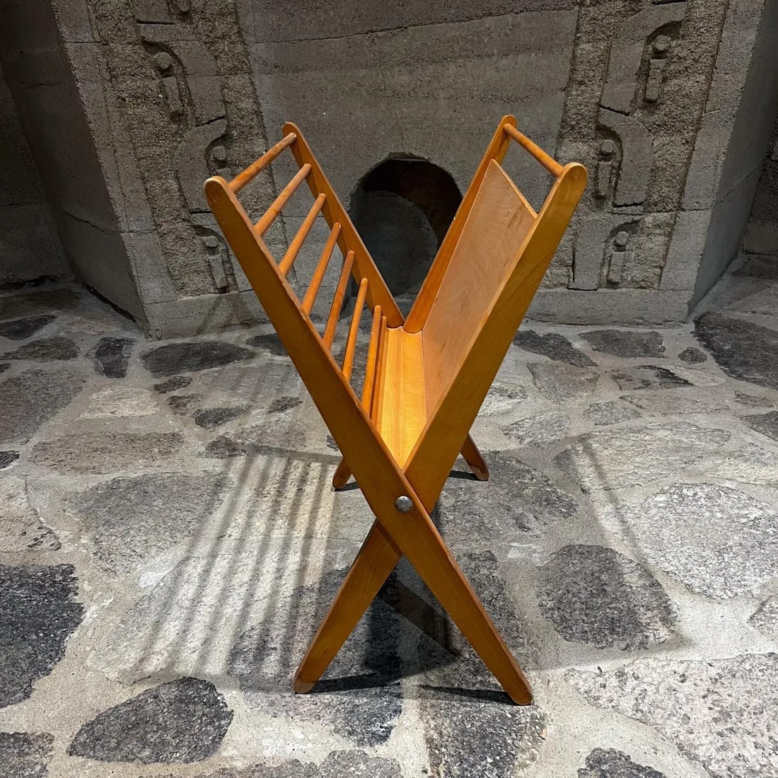 Sculptural Folding Magazine Rack in Blonde Wood, Mid-Century 1960s - 9